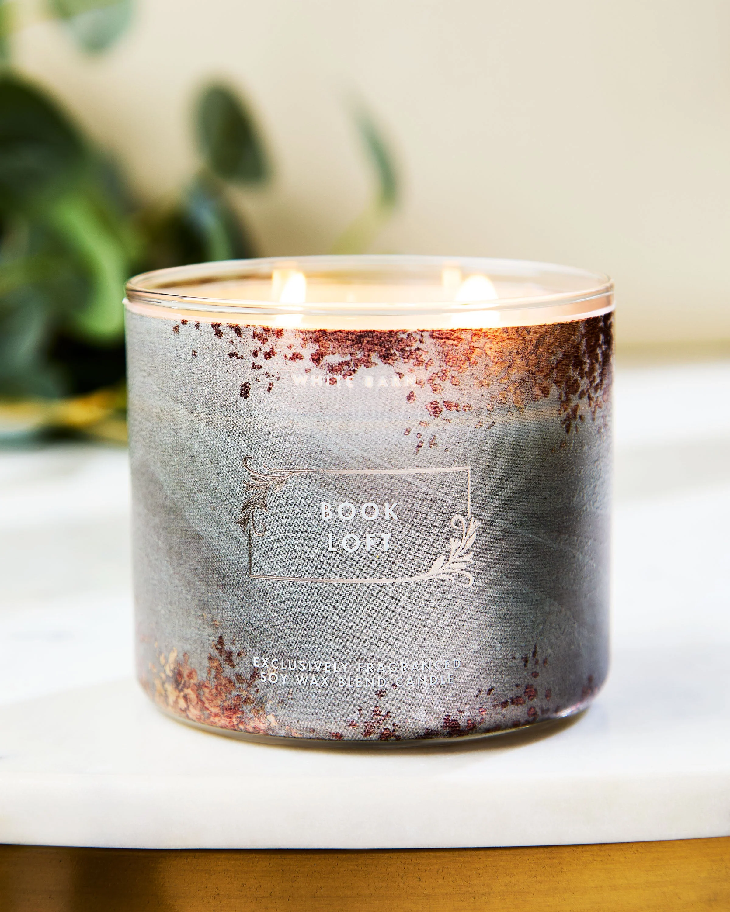 Book Loft 3-Wick Candle - Image 5