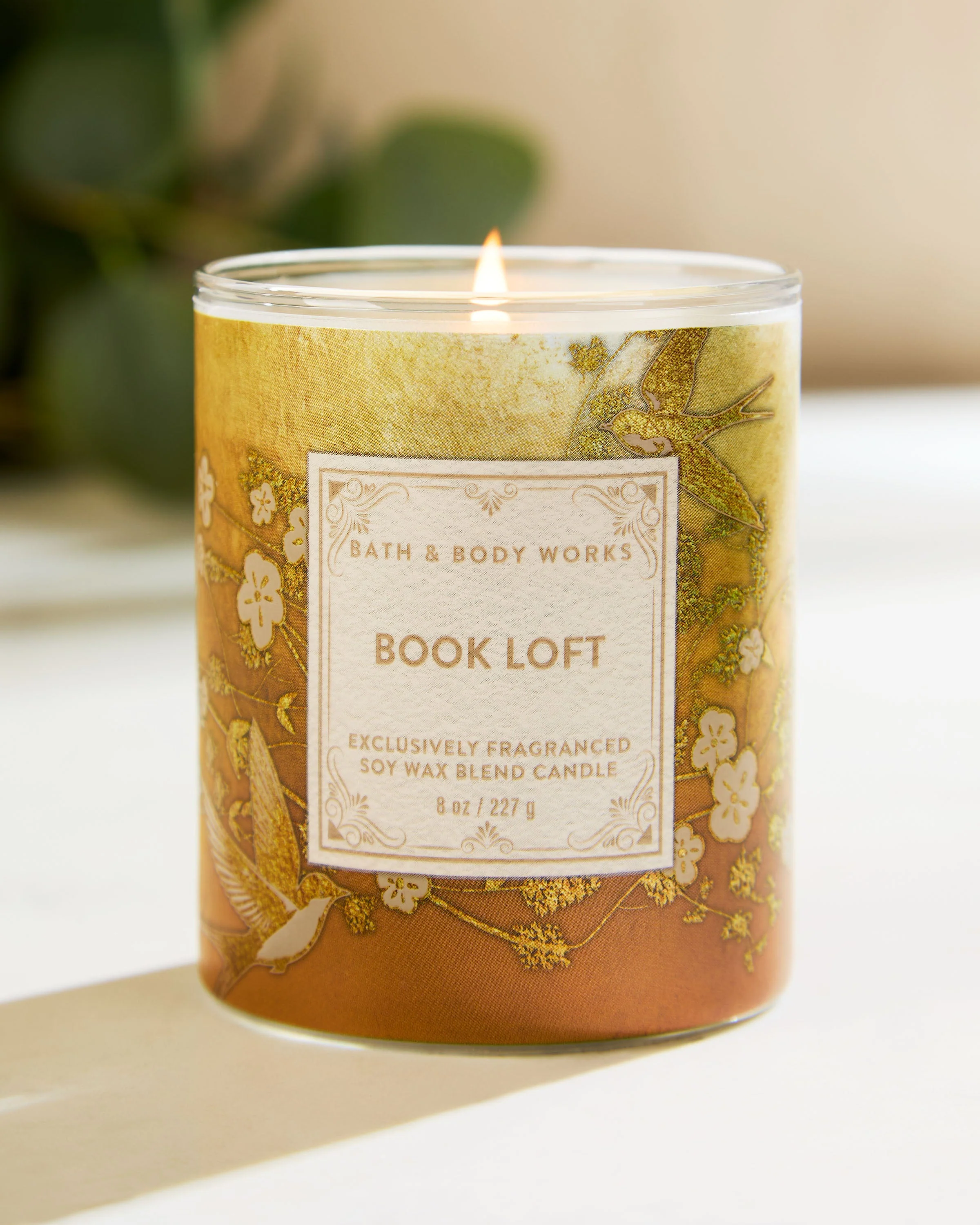 Book Loft Single Wick Candle - Image 4