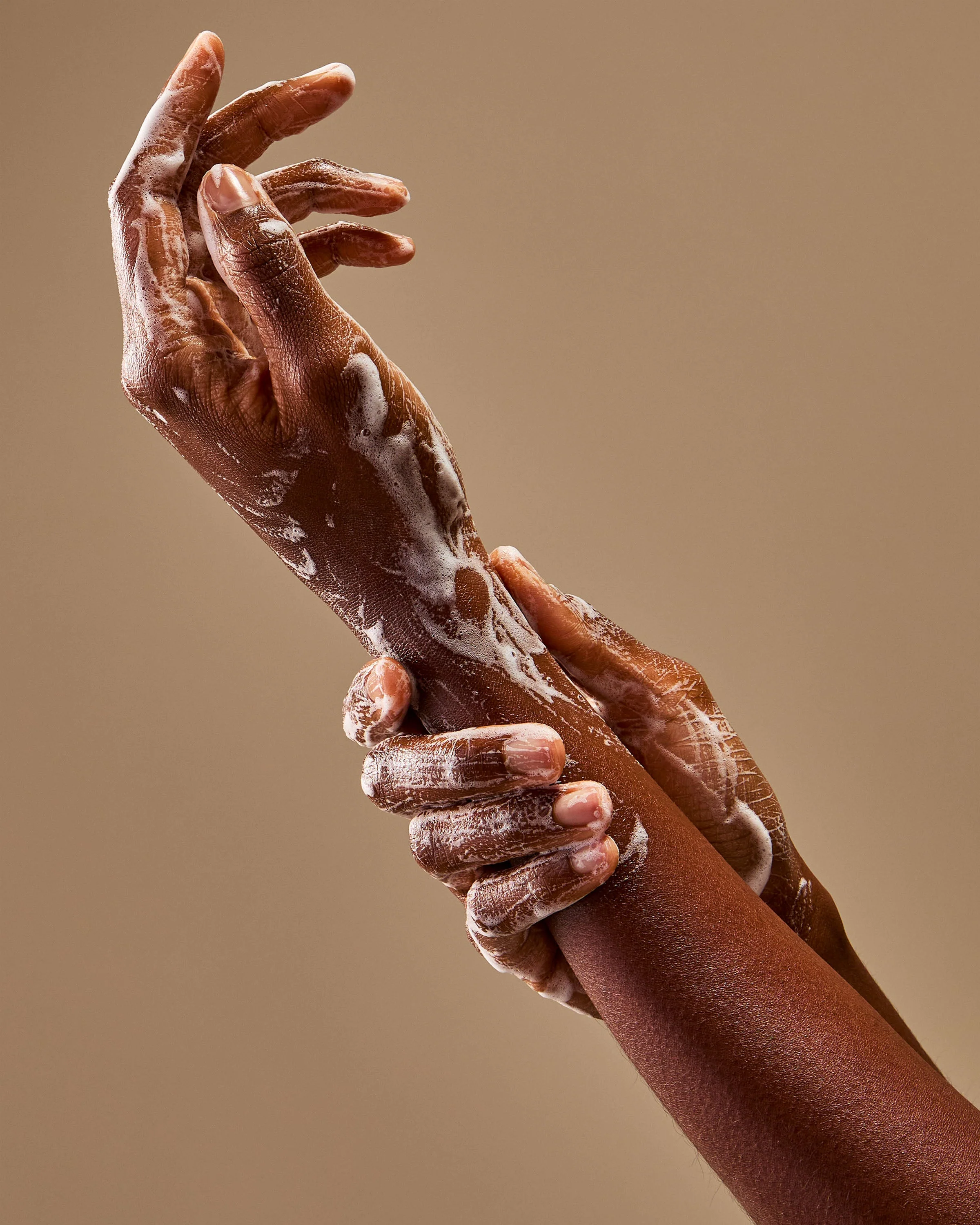 Covered In Roses Gentle & Clean Foaming Hand Soap - Image 3