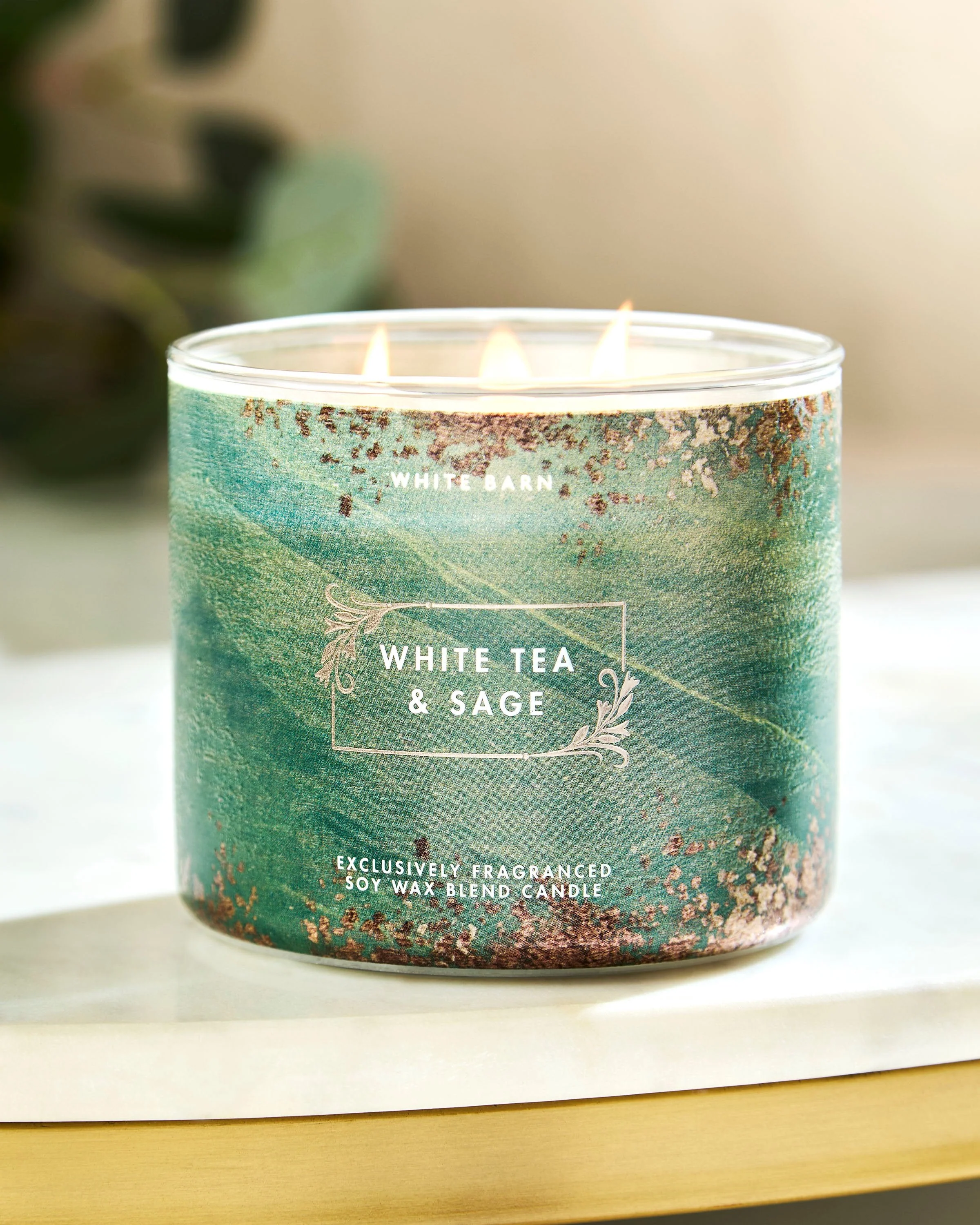 White Tea & Sage 3-Wick Candle - Image 4